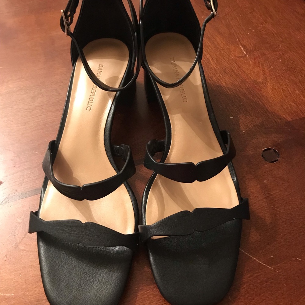 Laser Cut Banana Republic block heels